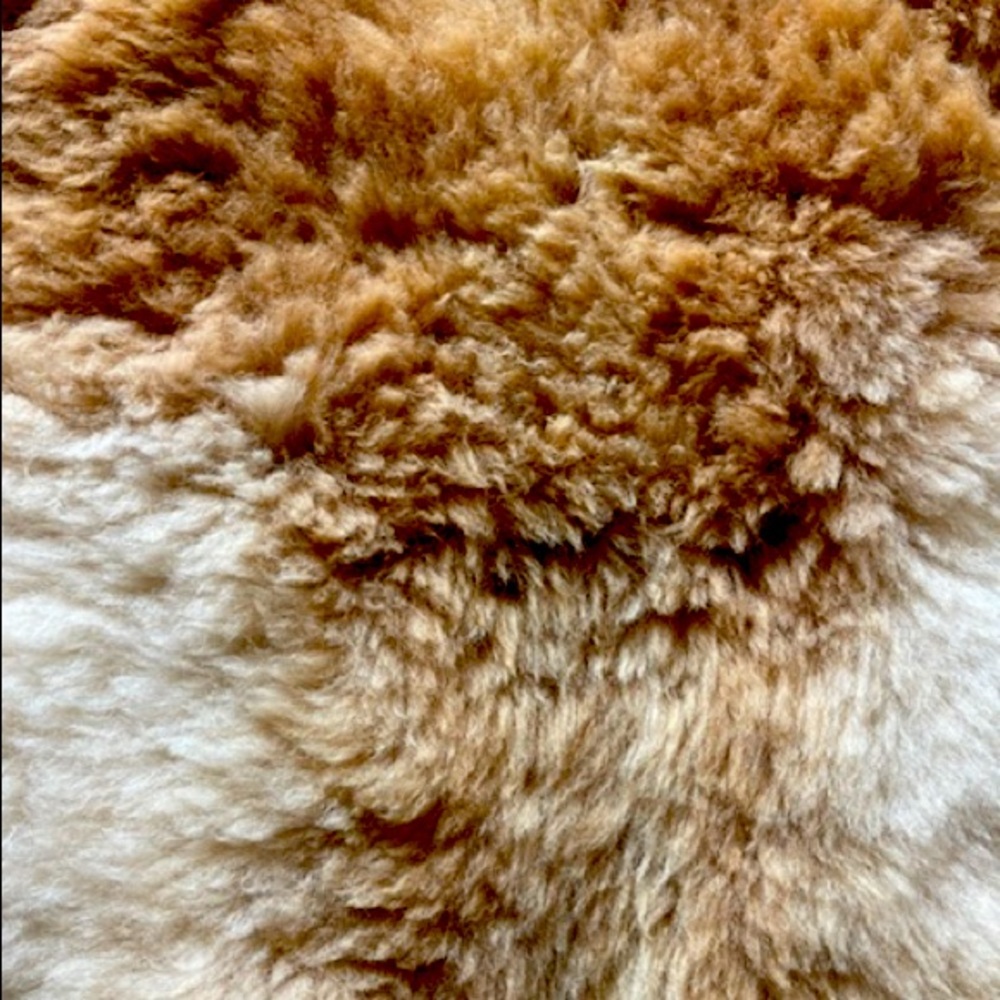 Handmade Alpaca Rug - Picture 2 of 3